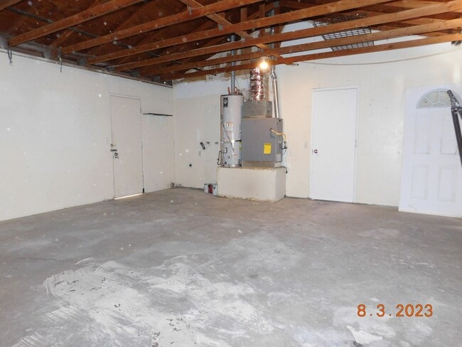 Building Photo - 135 S Norma St