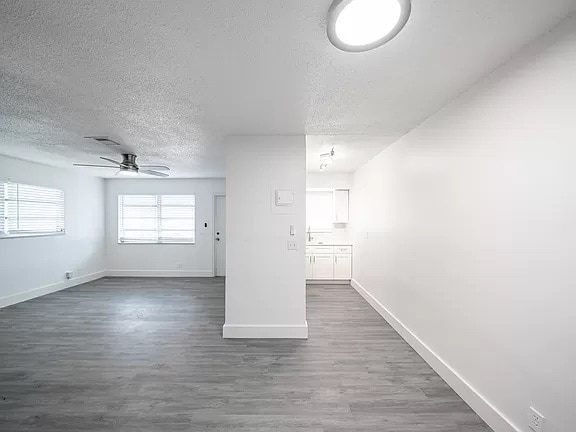 Building Photo - 4110 SW 24th Ct