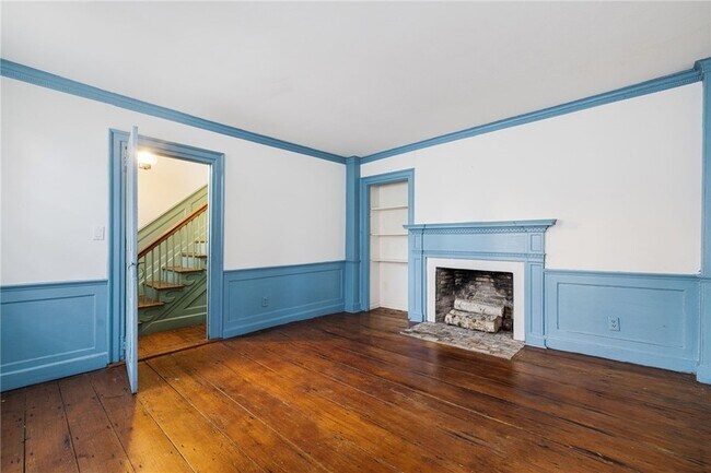 Building Photo - 73 Thames St