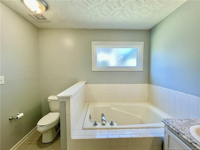 Building Photo - 4226 Donegal Dr