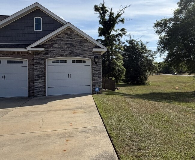 Building Photo - Maddison Subdivision