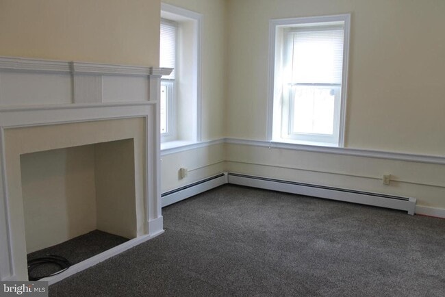 Building Photo - 2093 PA-212