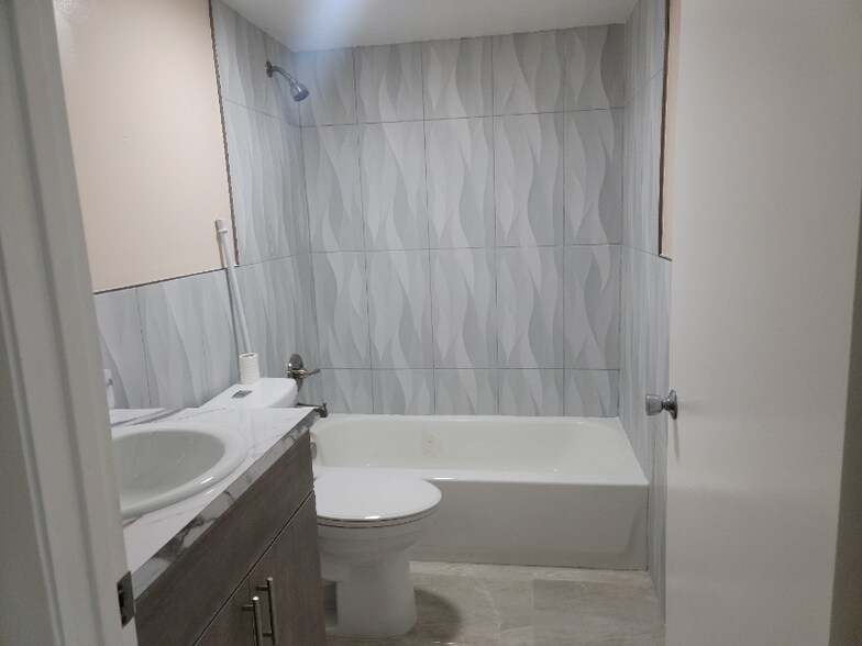 Building Photo - 8640 SW 212th St