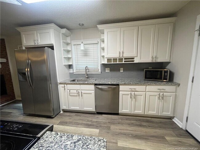 Building Photo - 7183 Largo Pl