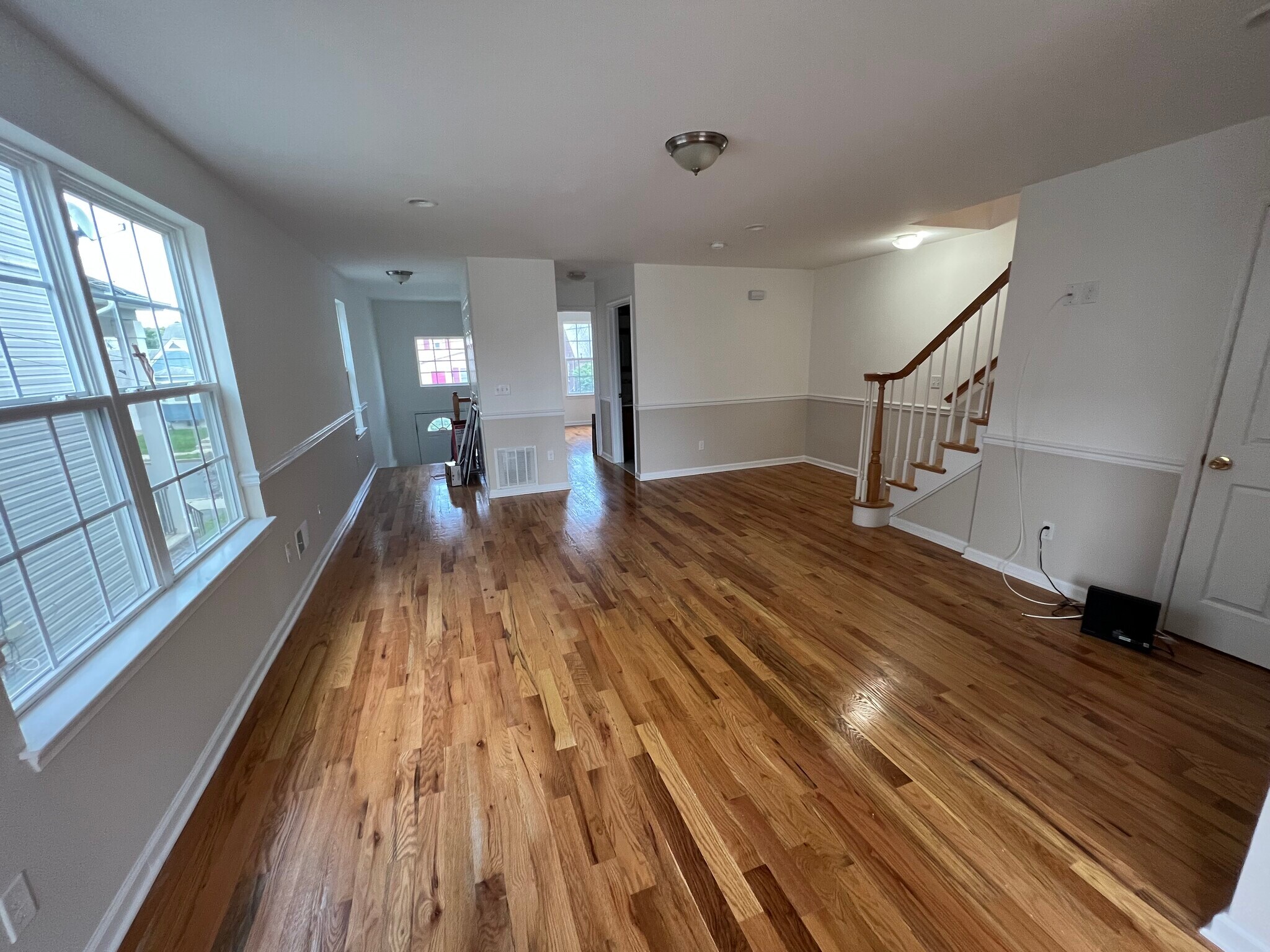 Building Photo - 93 Longfellow St