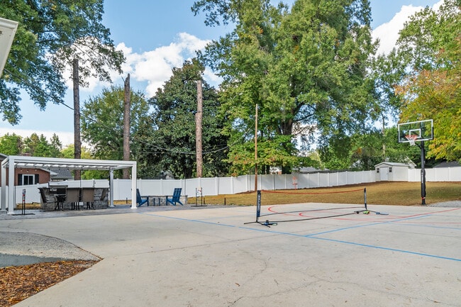 Sport Court-Back Patio - 3415 Pinehill Rd