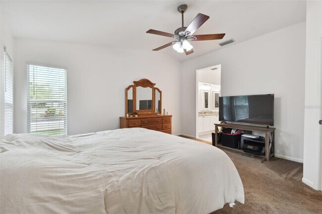 Building Photo - 4327 Murfield Dr E