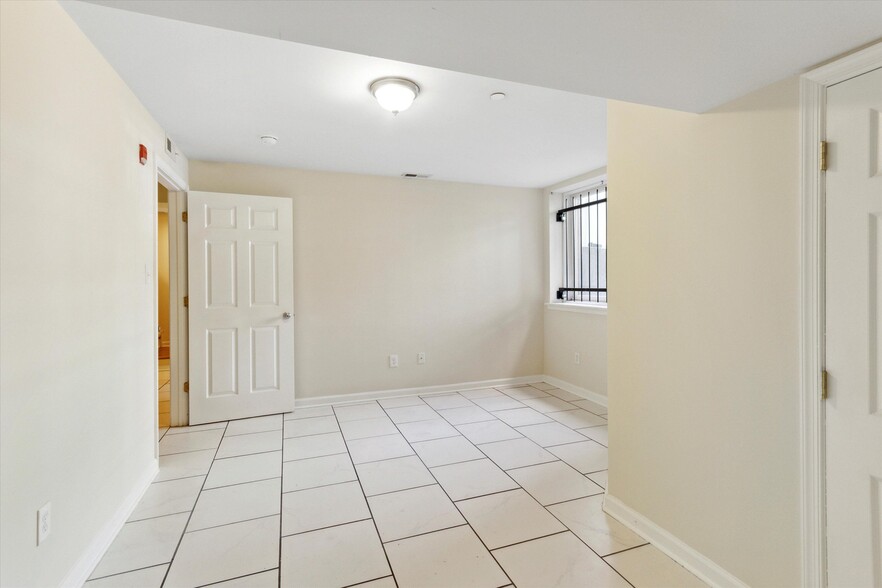 Building Photo - 1519 N 16th St