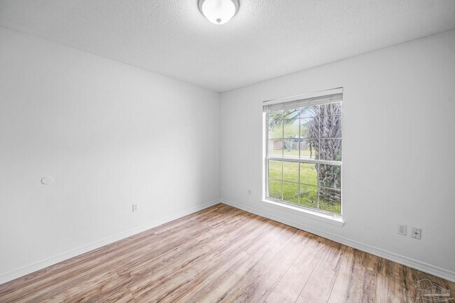 Building Photo - 3313 Country Meadow Ln