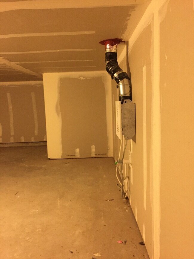 Building Photo - 4057 Crandall Cir