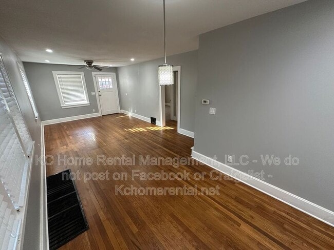 Building Photo - 2535 Charlotte St