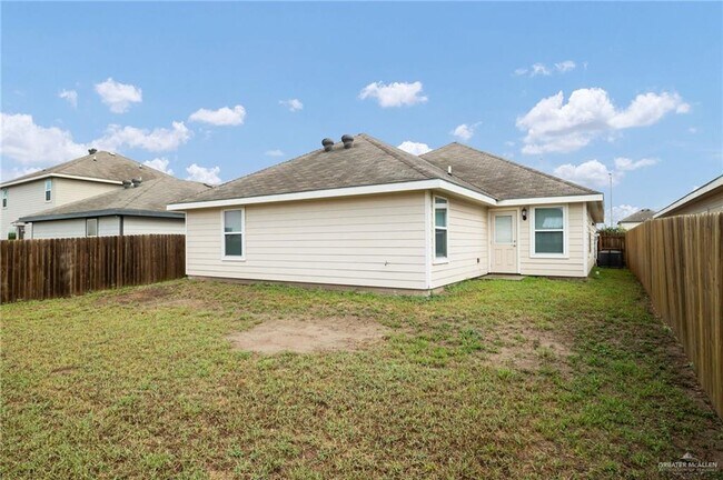 Building Photo - 19 N 26th Dr