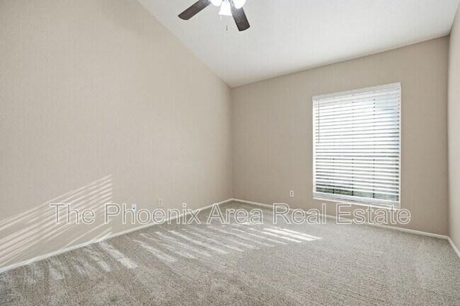 Building Photo - 1351 N Pleasant Dr