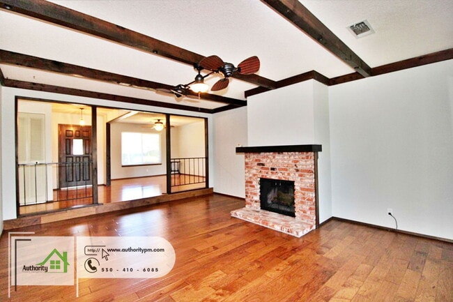 Building Photo - 20231 Margarita Ct E