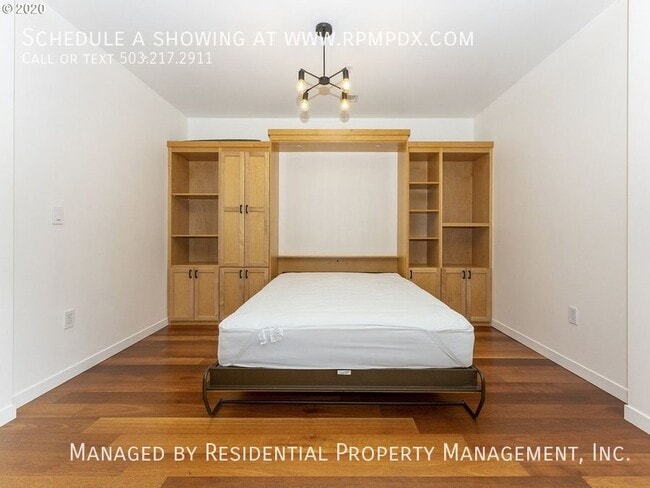 Building Photo - 1030 NW Johnson St