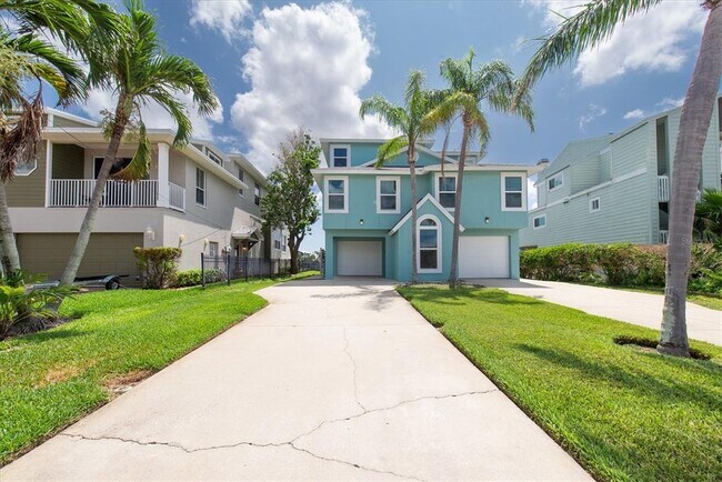 Building Photo - 2507 Bay Blvd