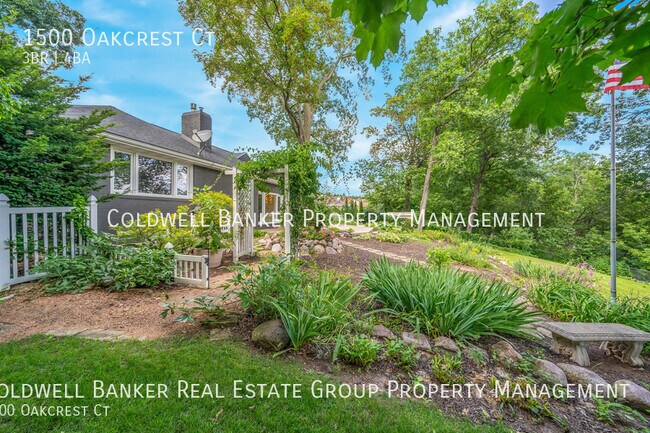 Building Photo - 1500 Oakcrest Ct
