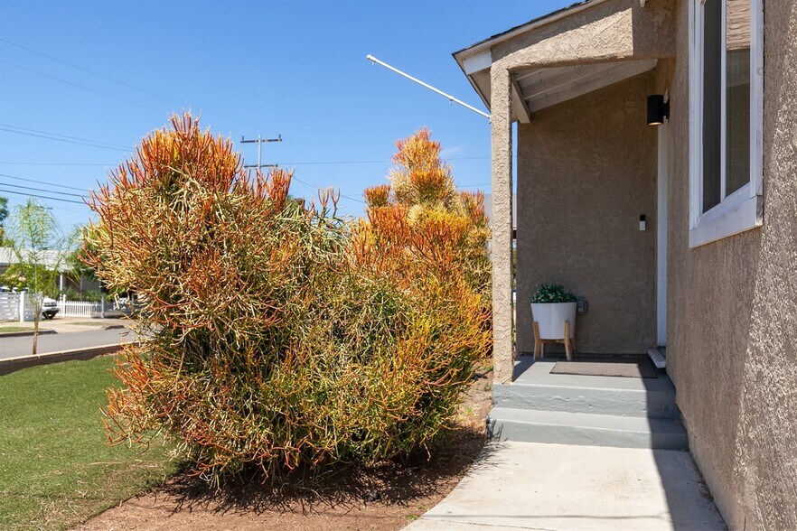 Building Photo - 2039 O Ave