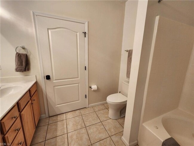 Building Photo - 522 Knolls Dr