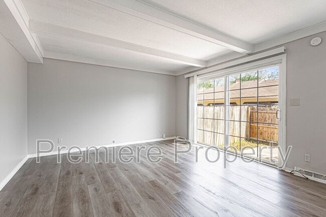 Building Photo - 6202 E 129 St