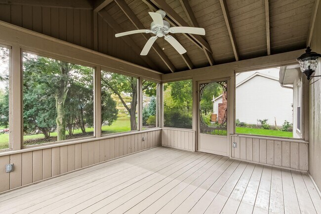 Building Photo - 6881 Erie Ct
