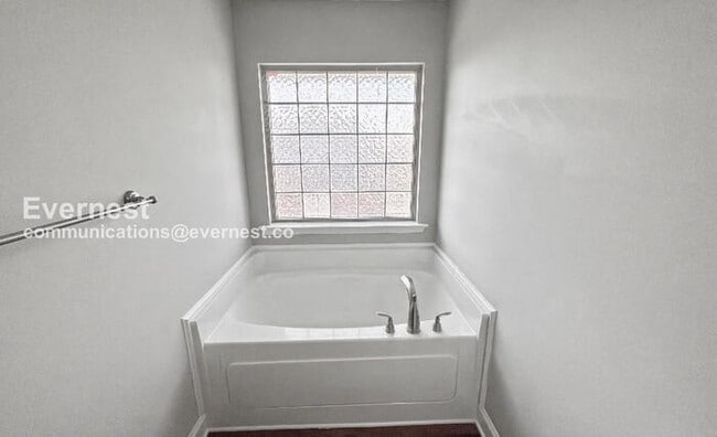 Building Photo - 136 Pitts Griffin Drive