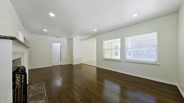 Building Photo - 3250 Las Lunas St