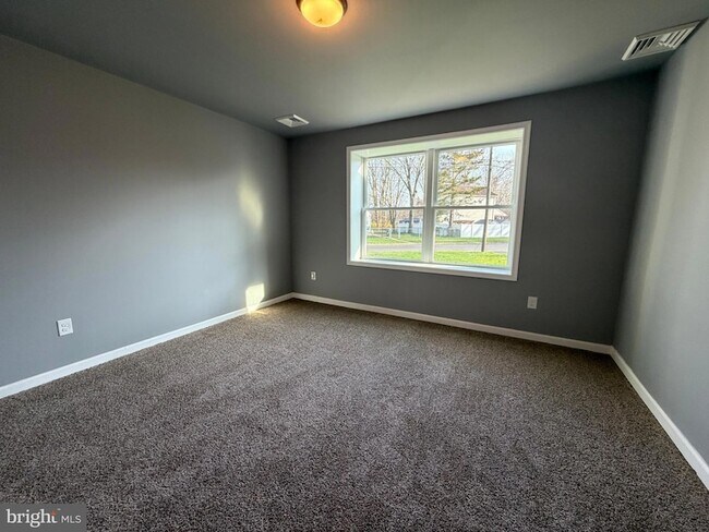 Building Photo - 5517 Schumacher Dr