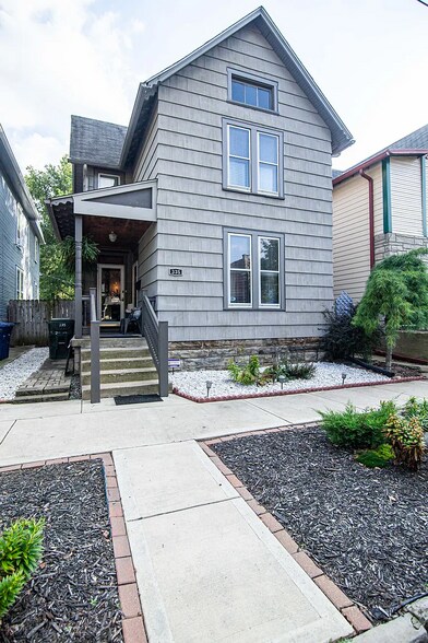 Primary Photo - 335 W 2nd Ave