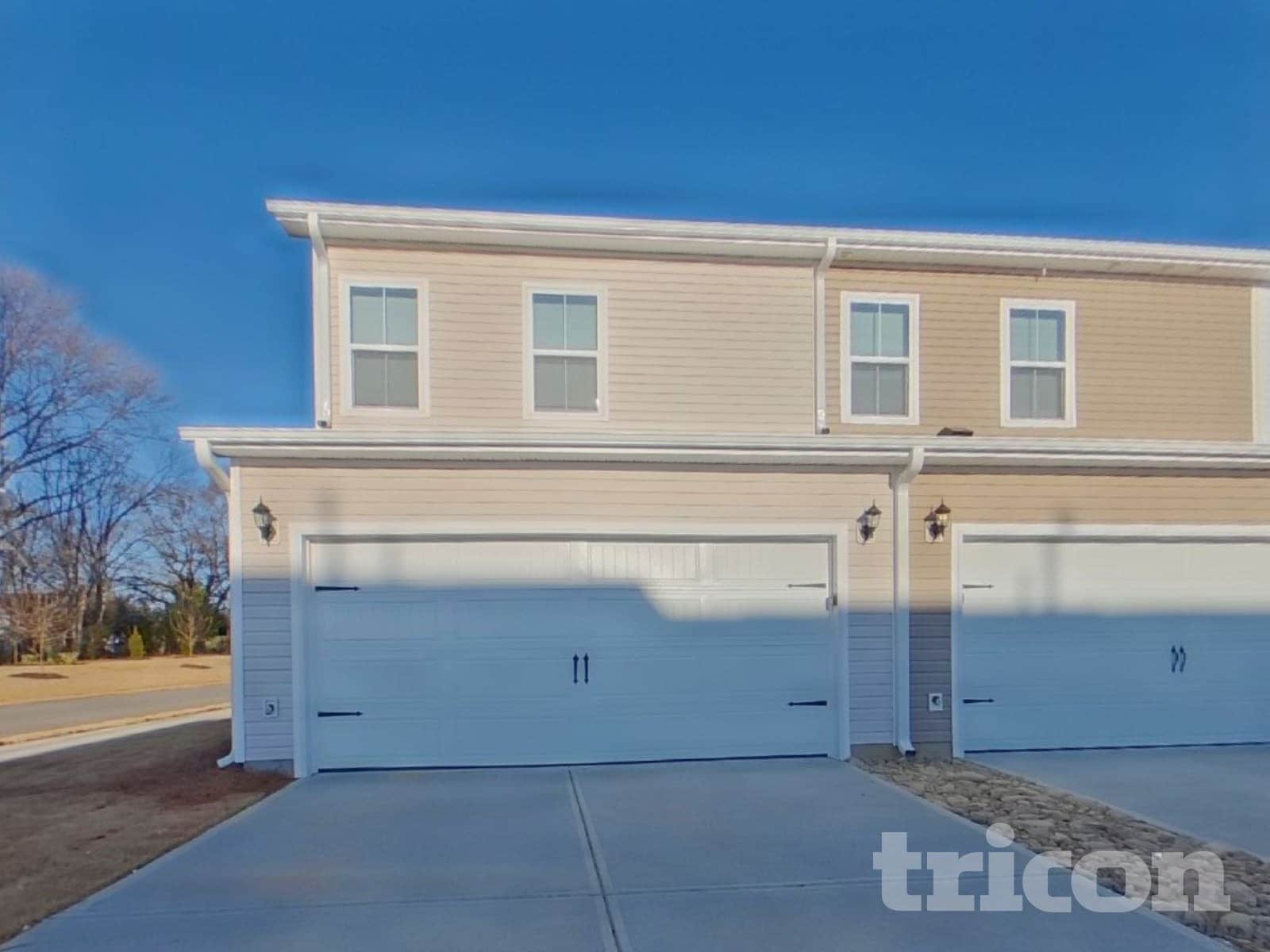 Building Photo - 2 Beautyberry St