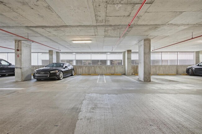 Building Photo - 92 SW 3rd St