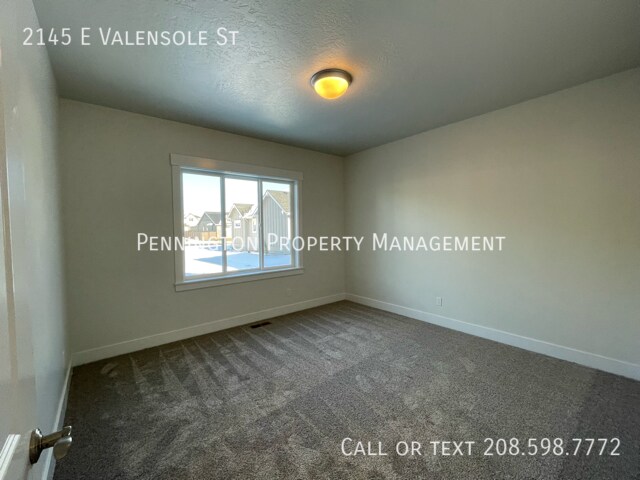 Building Photo - 2145 E Valensole St