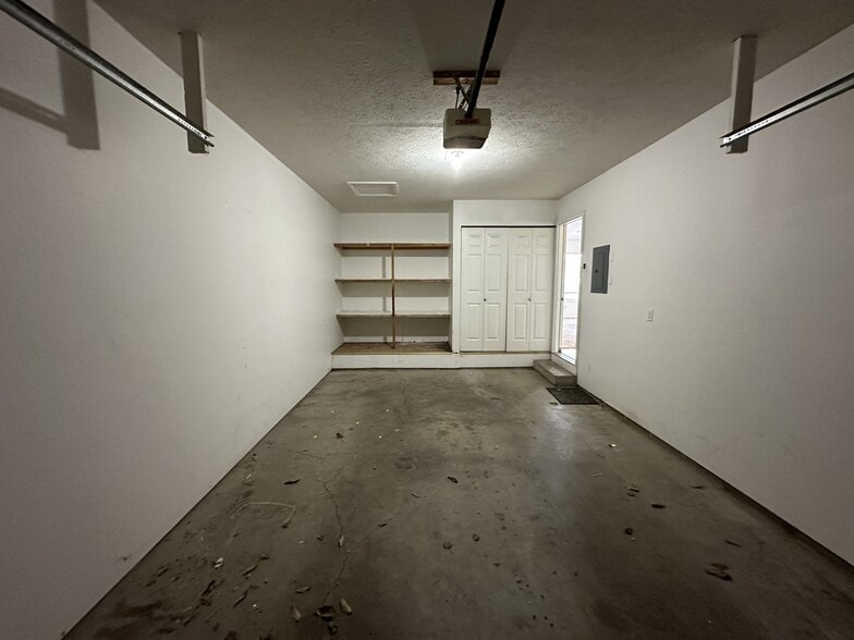 Building Photo - 508 Harriet Ct