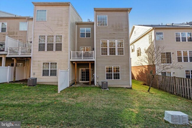 Building Photo - 42770 Keiller Terrace