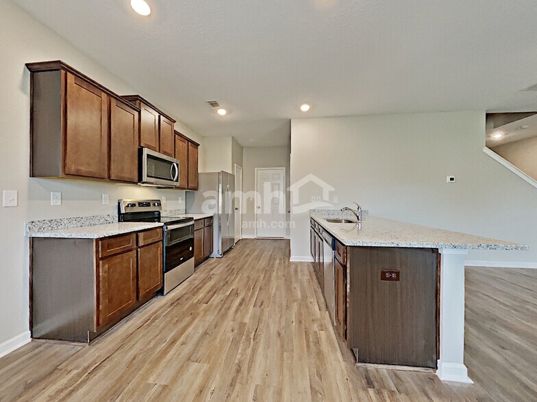 Building Photo - 4885 Bridle Path