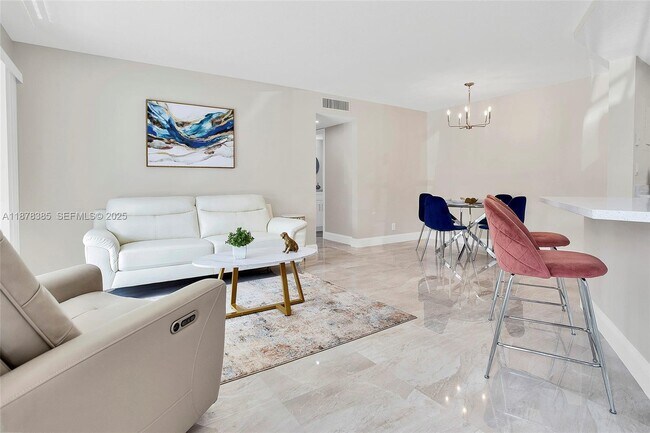 Building Photo - 7527 S Oriole Blvd