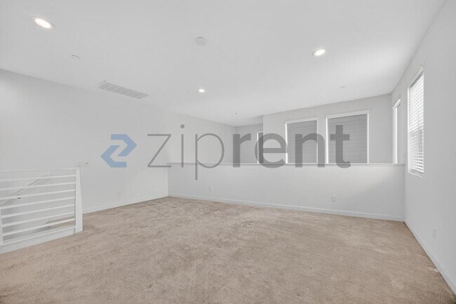 Building Photo - 10425 Adamson Wy