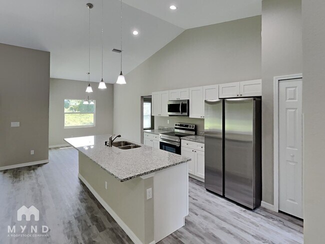 Building Photo - 4395 Langtree Ave