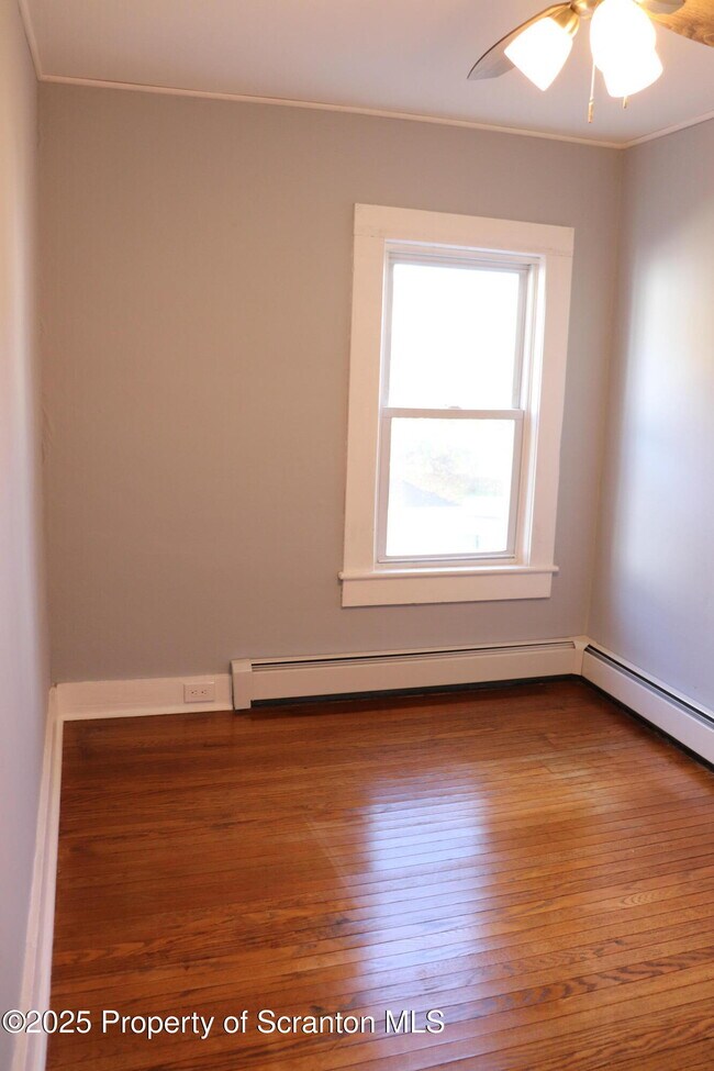 Building Photo - 712 W Lackawanna Ave