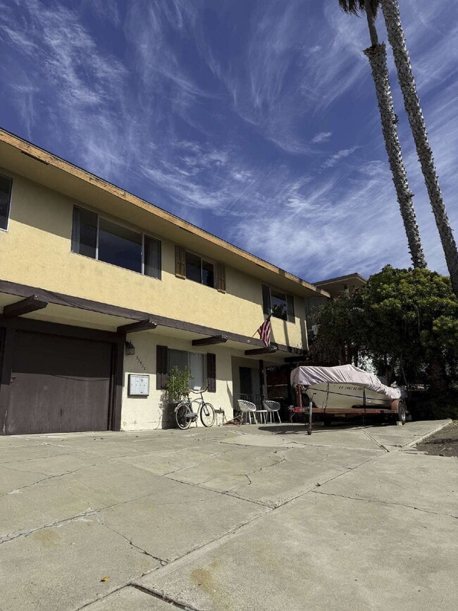 Building Photo - 33951 Mariana Dr