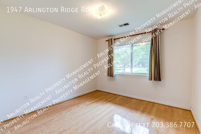 Building Photo - 1947 S Arlington Ridge Rd