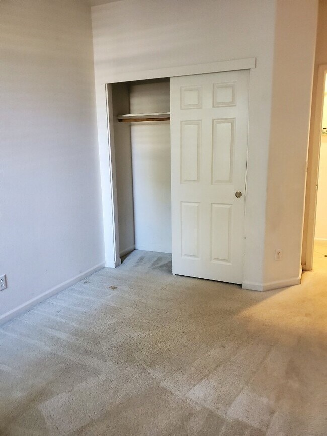 Building Photo - Charming Home For Rent in Folsom