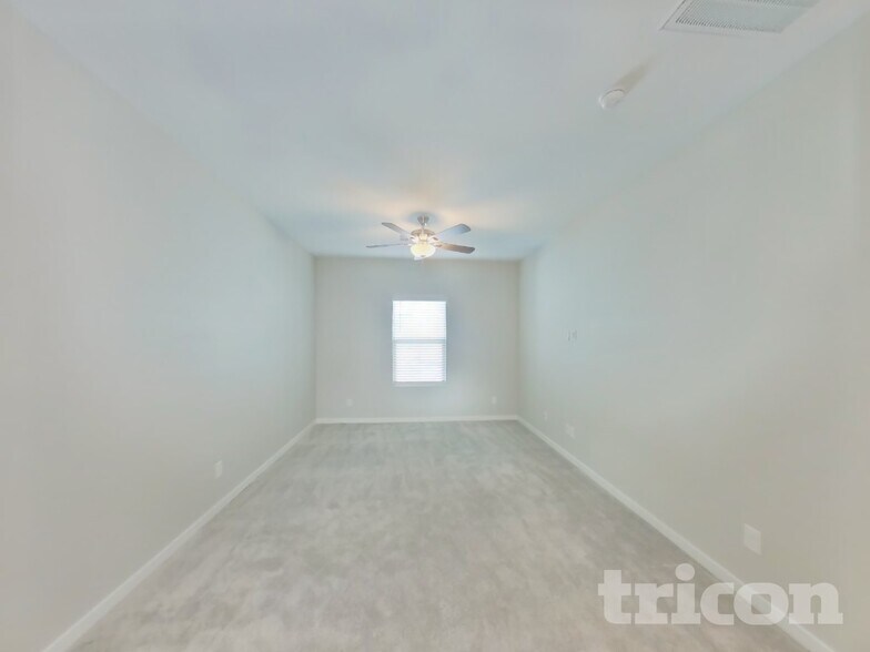 Building Photo - 2831 Lindsey Spgs St