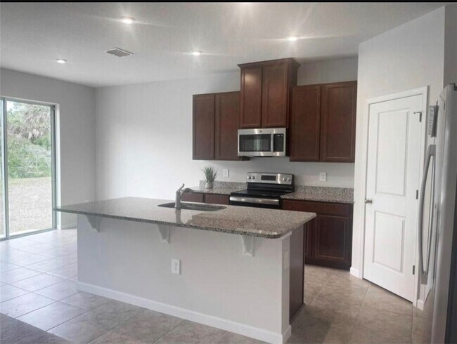 Building Photo - 4162 Keeson Cir