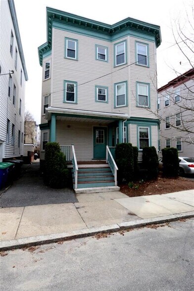 Building Photo - 14 Garrison Ave