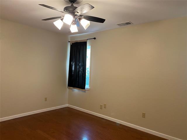 Building Photo - 2026 River Oaks Cir