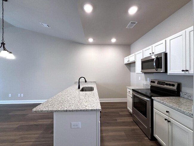Building Photo - 601 Parkview Ct