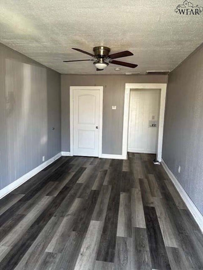 Building Photo - 1011 16th St