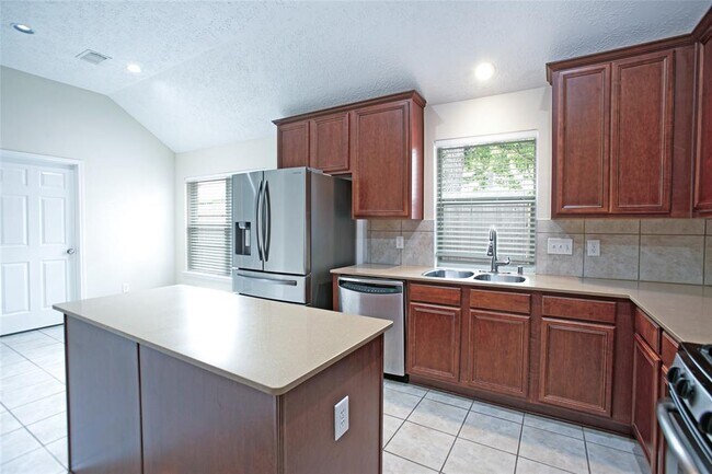 Building Photo - 13335 White Ibis Dr