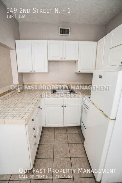 Building Photo - 549 2nd St N